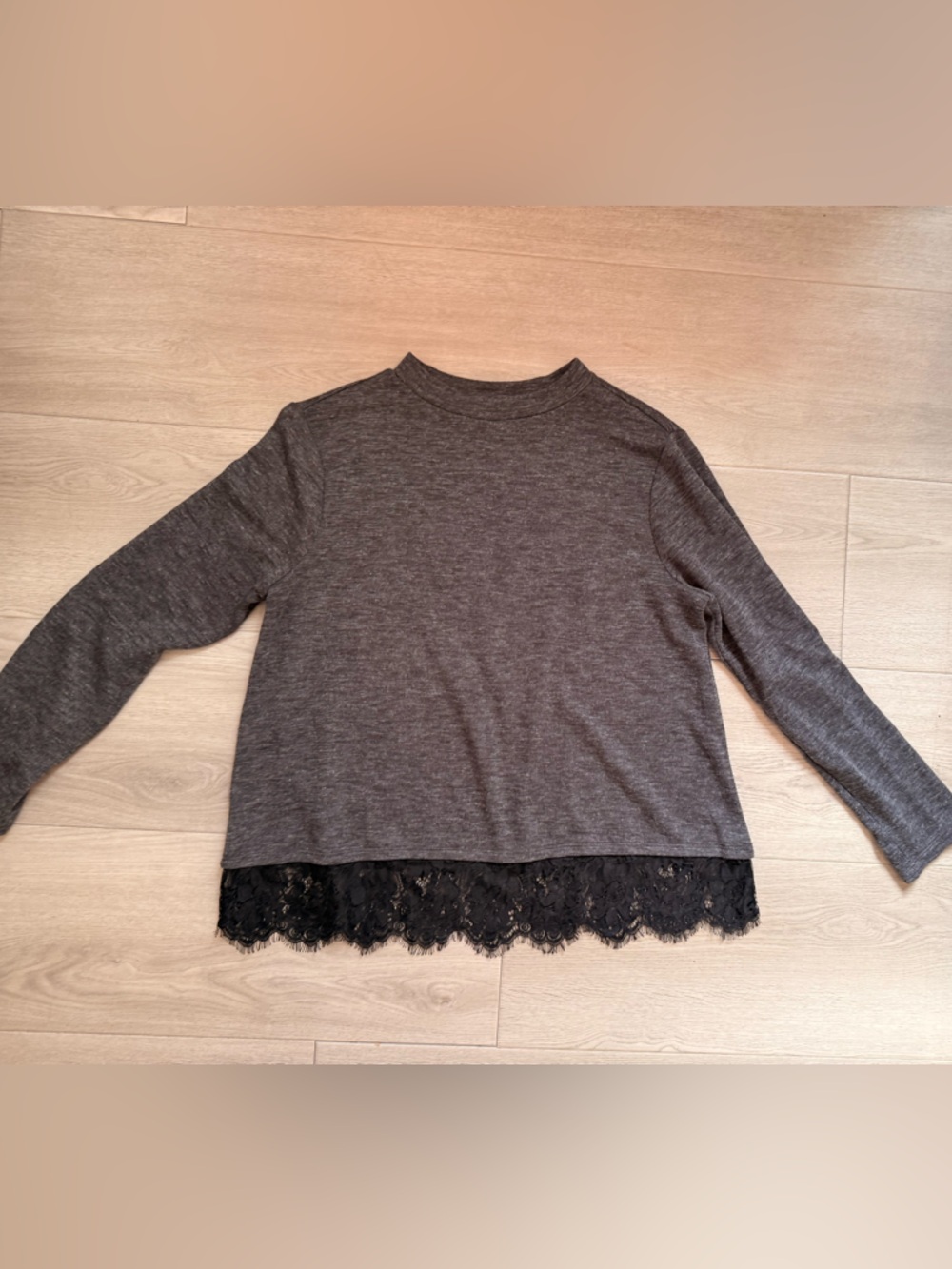 Loft size L Grey long sleeve top with black lace trim #lace #feminine